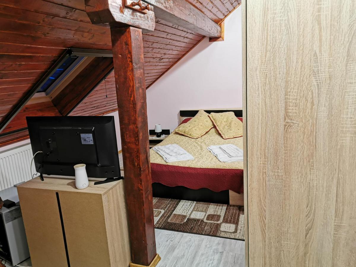 Casa Suzy & Roxy Apartment Arpasu de Jos ภายนอก รูปภาพ