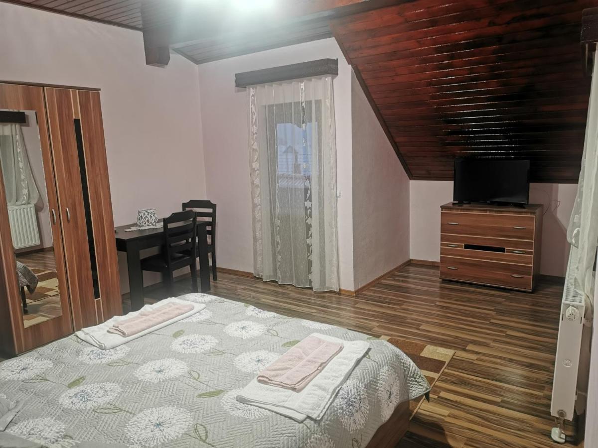 Casa Suzy & Roxy Apartment Arpasu de Jos ภายนอก รูปภาพ