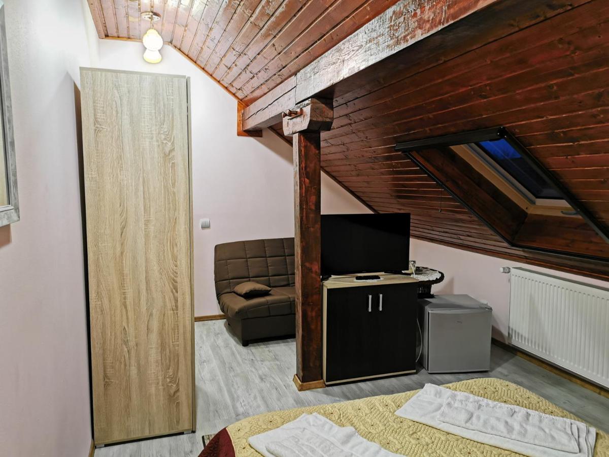 Casa Suzy & Roxy Apartment Arpasu de Jos ภายนอก รูปภาพ