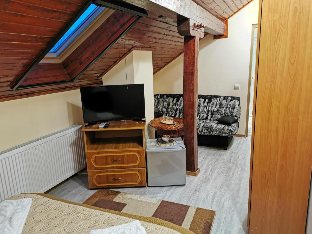 Casa Suzy & Roxy Apartment Arpasu de Jos ภายนอก รูปภาพ